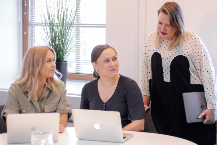 Lianan asiantuntijat toteuttavat markkinoinnin automaatiot palveluna vähittäis- ja tukkukaupoille